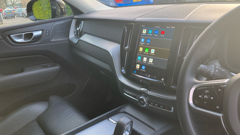 Volvo XC60 2.0 T6 [350] RC PHEV Plus Dark 5dr AWD Geartronic Estate